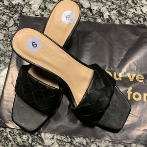 Anne Michelle Black Woven heels